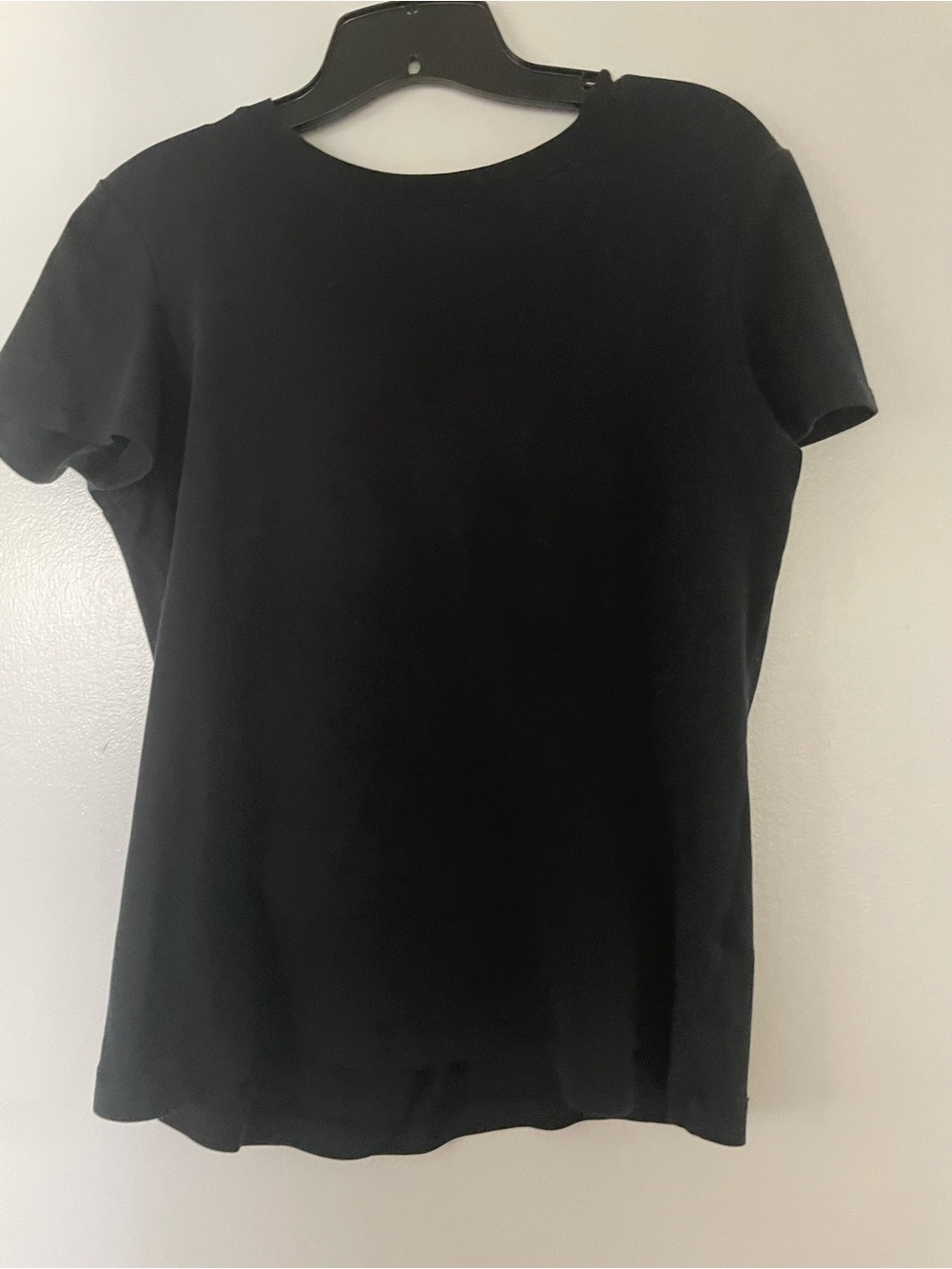 Chico's Black Short-Sleeve Crewneck Tee in size 1